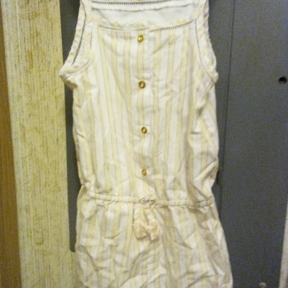 GREAT CONDITION!! 4 outfits & 1 pr. Shorts (Size 4t-5t) 2 rompers & 2 dresses!! - Picture 2 of 14